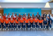 As Celtas realizan su primera visita oficial al área pediátrica del Cunqueiro