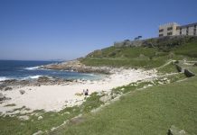 Jornada de limpieza en la Praia dos Frades