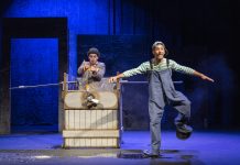 Teatro Paraíso representa en el Teatro Municipal de Tui “Entrecajas”