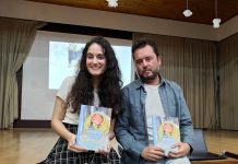 Diego Giráldez y MeliMolita presentan en Vigo el cuento infantil “Xulia e as cóxegas das nubes”