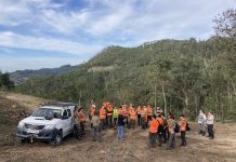 El parque forestal Os Matos-Río Táboas recibe alumnos de la Escuela de Capataces de Lourizán