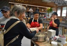 El Mercado de Tomiño celebra el otoño con charlas, talleres y salidas al campo