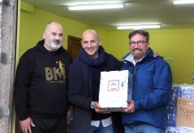 Ceamsa dona 100 cestas de Navidad al programa municipal de alimentos SOS Porriño