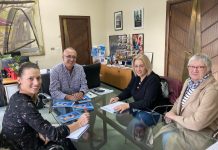 Juan González se reúne con la Presidenta de las ANPAS del Val Miñor