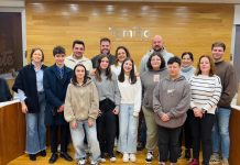 «Voces Novas», recibido por el gobierno local en el Concello de Tomiño