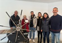 Donan un tórculo a la Escola Municipal de Gravado de Nigrán