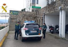 Investigan a cuatro jóvenes como presuntos autores de dos delitos de lesiones a menores en Praia América