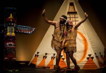 Galitoon presenta en Tui el espectáculo “Facendo o indio”