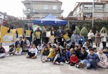 La Xunta apoya la Campaña del Día del Libro en el Centro Comercial Aberto de Teis