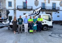 Baiona adquiere un camión grúa con plataforma elevadora