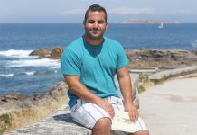 Julio Villarino presenta sus «Corsarios de Baiona» en Capitanía Marítima