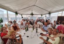 Baiona celebra la comida de la segunda juventud