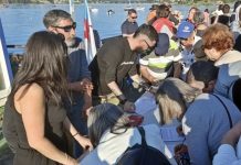 O BNG rexistra máis de 1.000 sinaturas da veciñanza en contra da ampliación do Porto Deportivo de Baiona