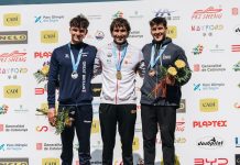 El tomiñés Manu Ochoa gana la I Copa del Mundo de Kayak Cross