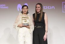 La guardesa Amalia Puga, galardona en los Premios Escala de interiorismo por su homenaje a las redeiras