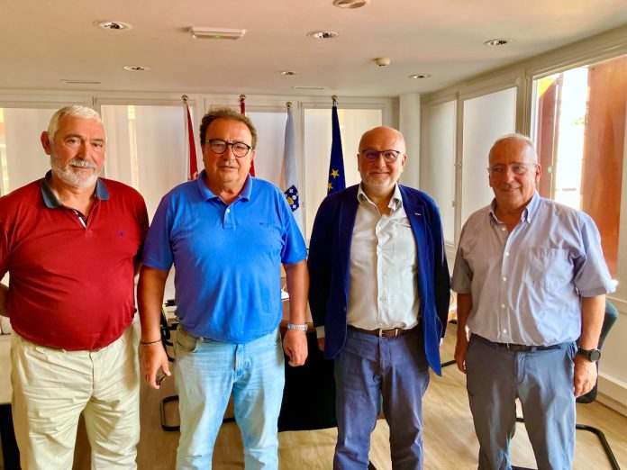 Abel Losada recibe a los integrantes de la Plataforma Salvemos Santa Marta