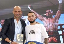 O Porriño celebra el triunfo de Álex “Coraje” Castro, nuevo campeón gallego neoprofesional de boxeo