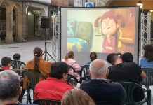 La Praza Arquitecto Antonio Palacios se transforma en un cine al aire libre