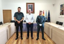 Almuíña recibe al nuevo Teniente-Comandante del Puesto Principal de la Guardia Civil de Baiona-Nigrán