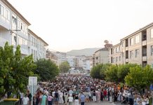 Miles de personas disfrutaron del fin de semana festivo en Tui con gastronomía y piragüismo