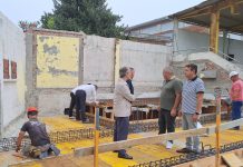 Las obras del campo de fútbol de A Sangriña avanzan hacia una mayor accesibilidad