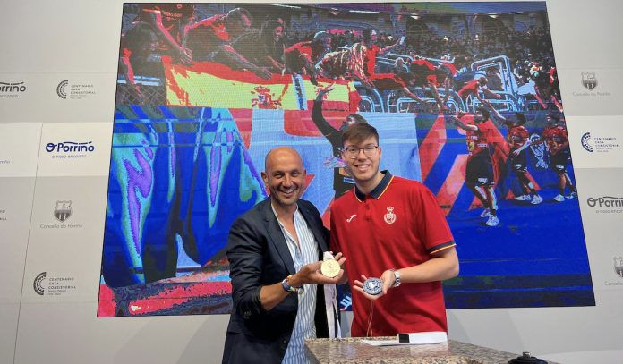 Recepción de Nico Giráldez-Porriño