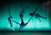 Tui vuelve a subirse al Autobús del Teatro para disfrutar de la última obra del Centro Dramático Galego