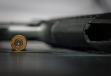 Detenido en Vigo un joven con un arma de fuego en el interior de su coche