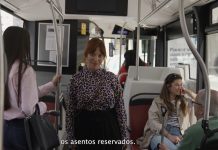 Vitrasa impulsa una campaña para fomentar la seguridad en el transporte público entre las personas mayores