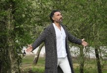 El vigués Guillermo Castro gana el Premio Latino 2025 con su canción Galicia Baila