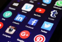 Forcadela acoge una charla sobre los riesgos de Internet y las redes sociales
