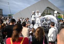 Vialia Vigo celebra su IV aniversario con el concierto de Amistades Peligrosas