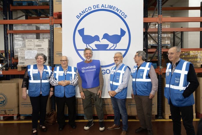 Pepe Solla con responsables Banco Alimentos Vigo