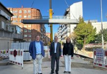 Vigo avanza en la instalación de las rampas mecánicas de Pintor Lugrís