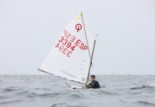 La flota del Mediterráneo manda tras la primera jornada del Meeting Ciudad de Vigo de Optimist