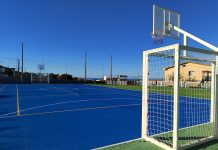 El Concello de Oia renueva la pista polideportiva de Viladesuso