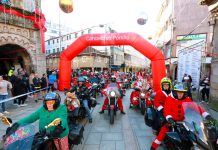 Cientos de Papá Noeles en moto toman las calles de O Porriño