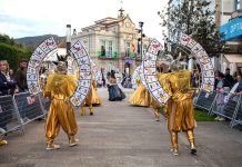 Gondomar celebra su gran Desfile de Carrozas y Comparsas de Entroido