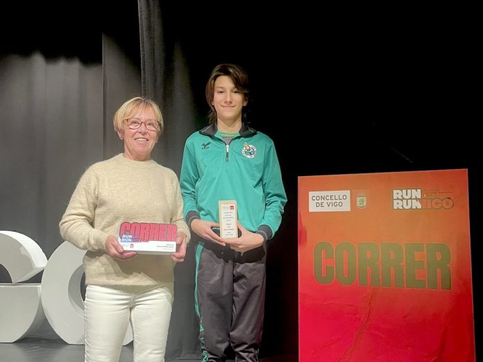 JULIÁN MARTÍNEZ Y CARMEN COSTAS Sociedad Atlética Val Miñor