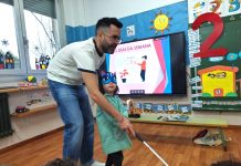 Mos acerca la lengua de signos al alumnado de Infantil con el programa “Signamos na escola”