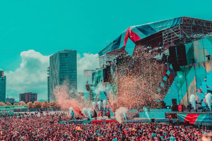 ESCENARIO PRINCIPAL Reggaeton Beach Festival