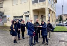 El alcalde de Nigrán recibe las llaves del viejo centro de salud de Panxón