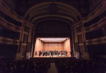 La Orquestra Vigo 430 y Nancy Zhou llenan la ciudad Olívica de romanticismo