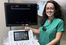 La traumatóloga Patricia Balvis logra el “cum laude” con una tesis sobre cirugía percutánea ecoguiada