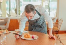 La Guía Repsol recomienda el Faro Gastro de Oia