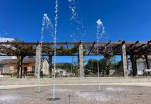 O Porriño abre los chorros de agua del Parque da Feira para disfrutar de la Semana Santa