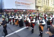 El Grupo de Gaitas da Terceira Idade de A Guarda pone ritmo a las calles de Madrid