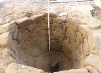 Visita guiada a los hallazgos arqueológicos de la Praza do Pracer de Tui