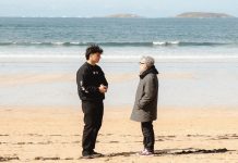 Convocan una limpieza en Praia América con la participación de Iván Ferreiro