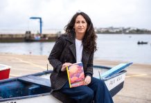 La escritora viguesa María Oruña publica en gallego “Porto escondido”